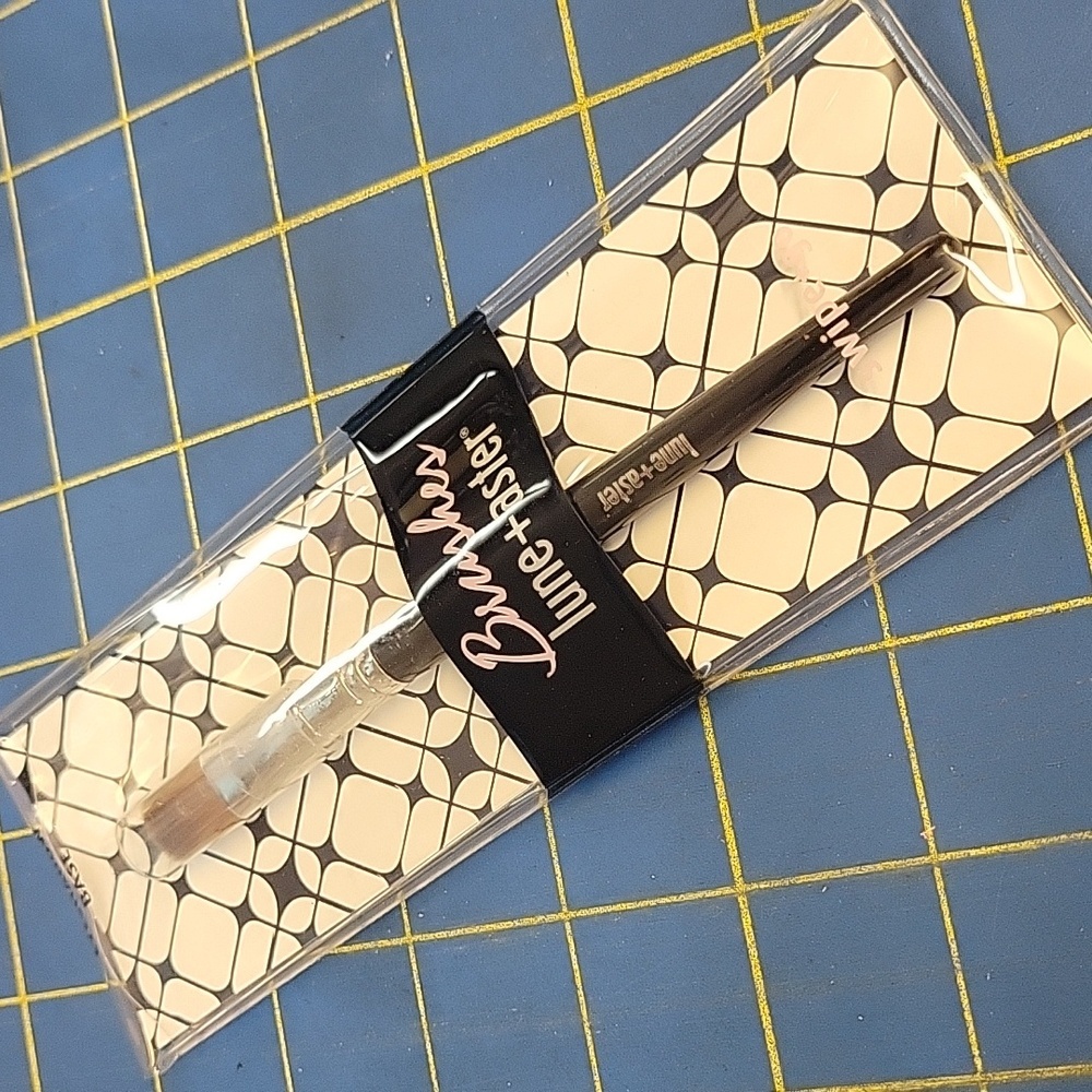 Lune+Aster Eyeshadow Brush New Sealed Package.